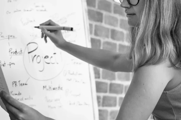 attivit&agrave;-di-scrittura-per-le-lingue-scrivere-presentazioni